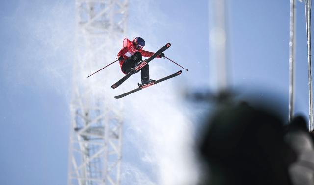 Kaiyun sports-谷爱凌享受中结束首届冬奥之旅 第二金奖励给自己